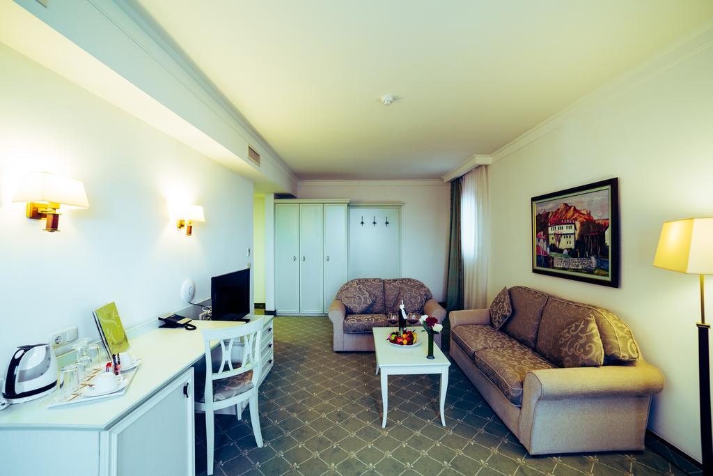 Helena Park Hotel Sunny Beach Eksteriør billede
